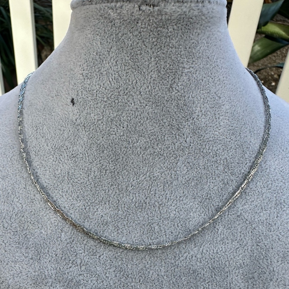 New Stainless Steel Elegant Silver Chain Necklace 50cm Long